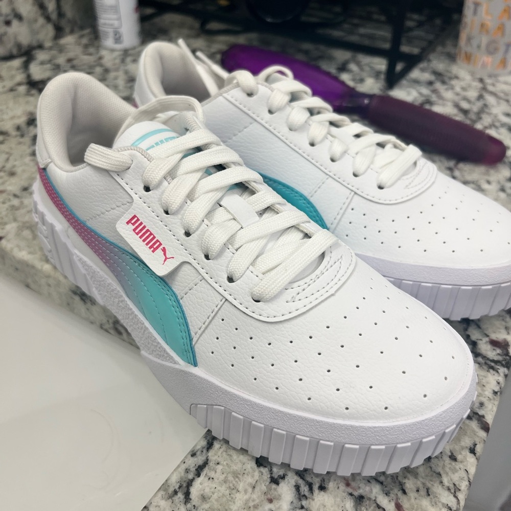 NWOT Girls Puma Tennis Shoes